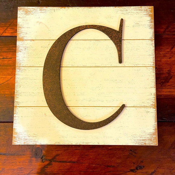 Letter “ C” decor